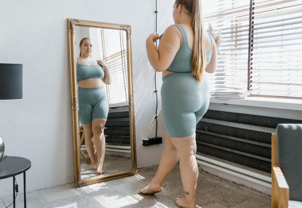 overweight woman frustrated 4x2.75